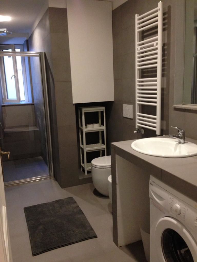 SHR Apartments